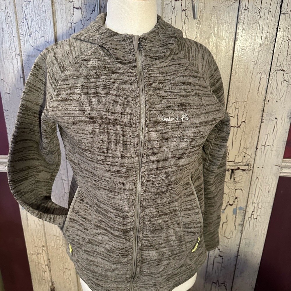 Avalanche Heathered Gray Zip-Up sweater Jacket